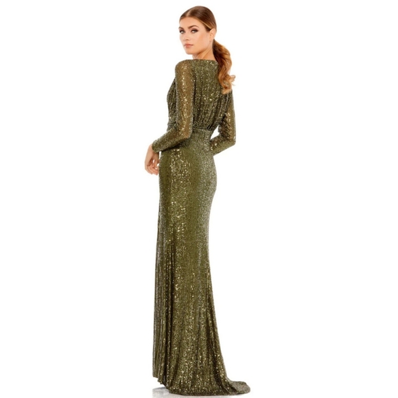 MAC DUGGAL size 6 SEQUINED LONG SLEEVE GOWN Dress - Picture 3 of 6
